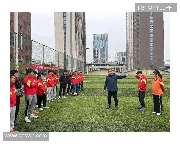 南京足球队耐力分析与训练策略探讨助力球队提升竞技水平